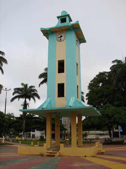 PLAZA DE ARMAS DE PUERTO MALDONADO 05