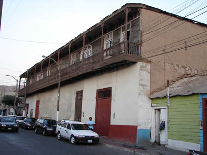 CASONAS COLONIALES Y SUS BALCONES 03