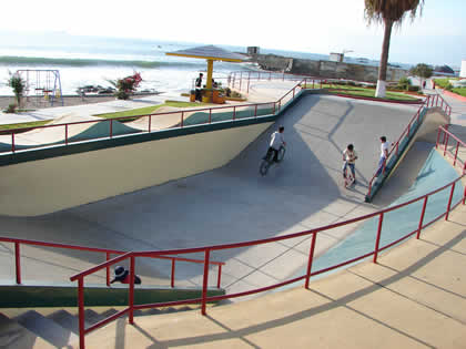 PARQUE DEL NINO MALECON ILO 06