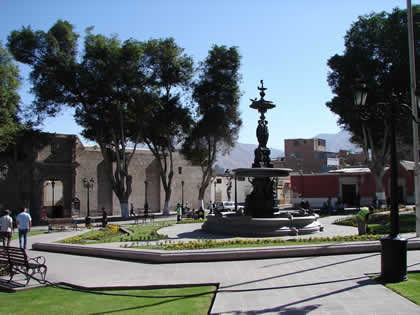 PLAZA ARMAS 01