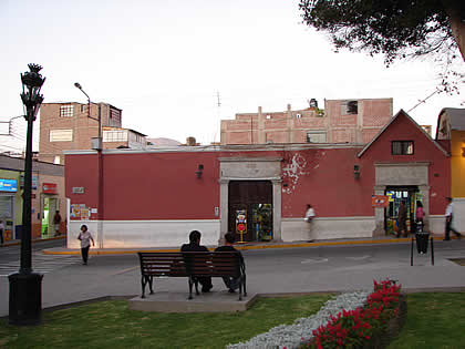 PLAZA ARMAS 06