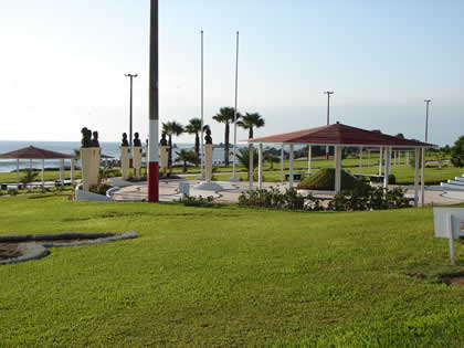 PLAZA DEL EJERCITO MALECON ILO 01