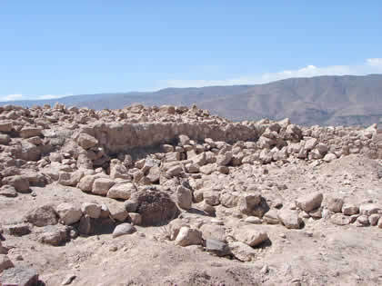 SITIO ARQUEOLOGICO CERRO BAUL 03