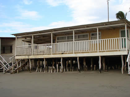 CASAS DE PLAYA COLAN 07