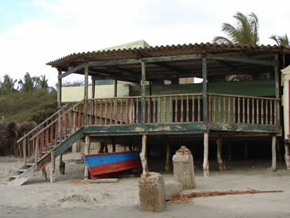 CASAS DE PLAYA COLAN 12