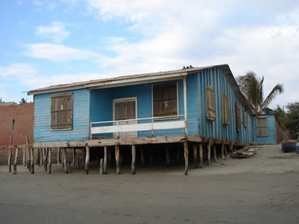 CASAS DE PLAYA COLAN 16