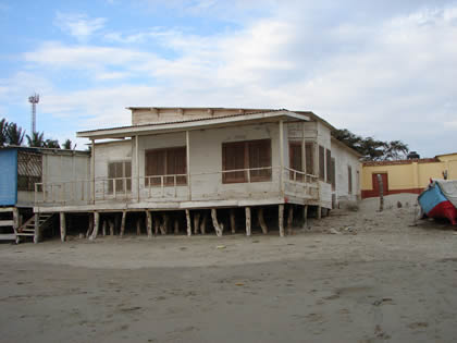 CASAS DE PLAYA COLAN 18