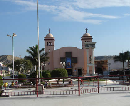 IGLESIA LA INMACULADA DE TALARA 03