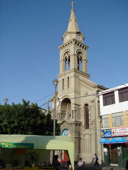 IGLESIA MARIA AUXILIADORA DE LA CIUDAD DE PIURA 02