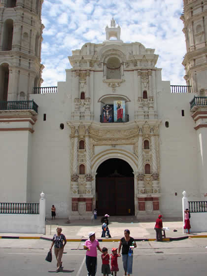 IGLESIA SAN MARTIN DE TOURS 03