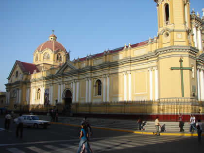 LA CATEDRAL DE PIURA 02