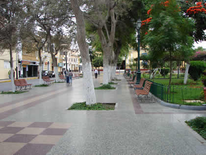 PLAZA DE ARMAS DE LA CIUDAD DE PIURA 05