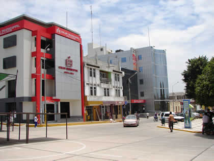 PLAZA DE ARMAS DE SULLANA 03