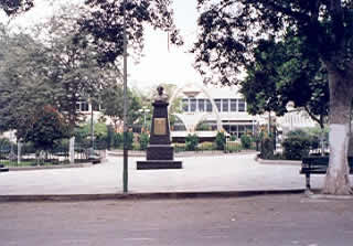 PLAZA DE ARMAS DE SULLANA 05