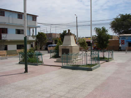 OTRA PLAZA DE SECHURA 02