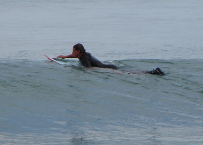 SURFING IN MANCORA 02