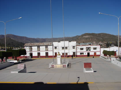 PLAZA PRINCIPAL TARATA 05