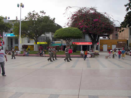 CEREMONIA DE BAJADA DE BANDERA 03