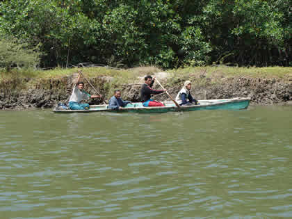 TOURS A CANOA EN EL SANTUARIO NACIONAL LOS MANGLARES DE TUMBES 04