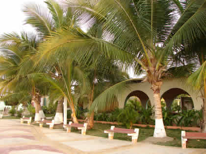 EL MALECON TURISTICO DE PUERTO PIZARRO 04