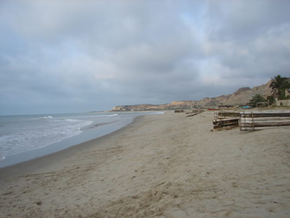 PLAYA CALETA GRAU 06