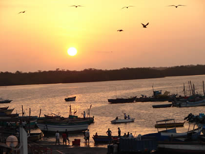 SUNSET EN PUERTO PIZARRO 05