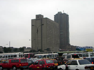 EL CENTRO CIVICO DE LIMA Y EL SHERATON